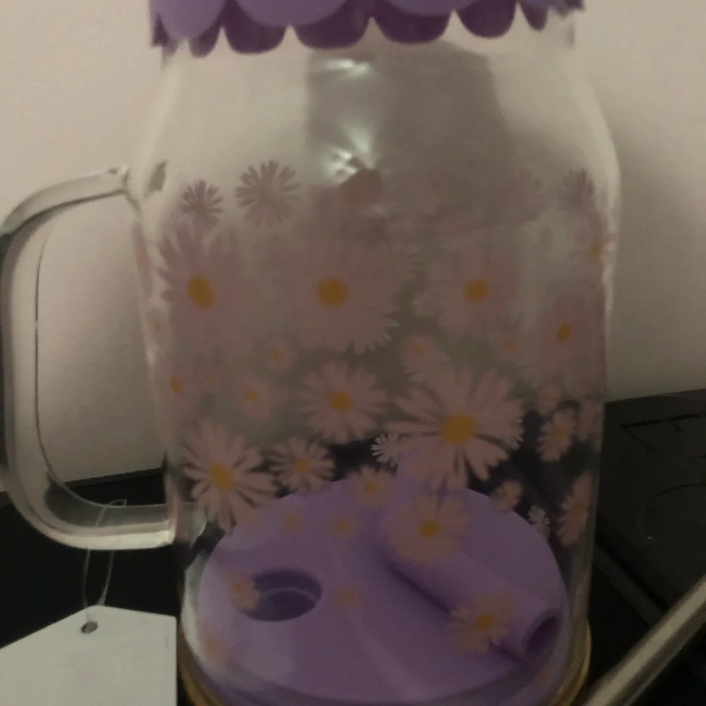 10 Strawberry Street Adria hydration Travel Tumbler lilac daisy pattern